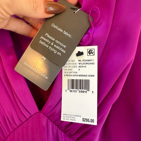 NWT Liv Foster V-Neck Gown - Wild Orchid Size 4 - Picture 3 of 4